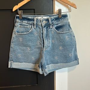 TAKING ANY OFFER! Hollister White Flowered Mom Shorts
